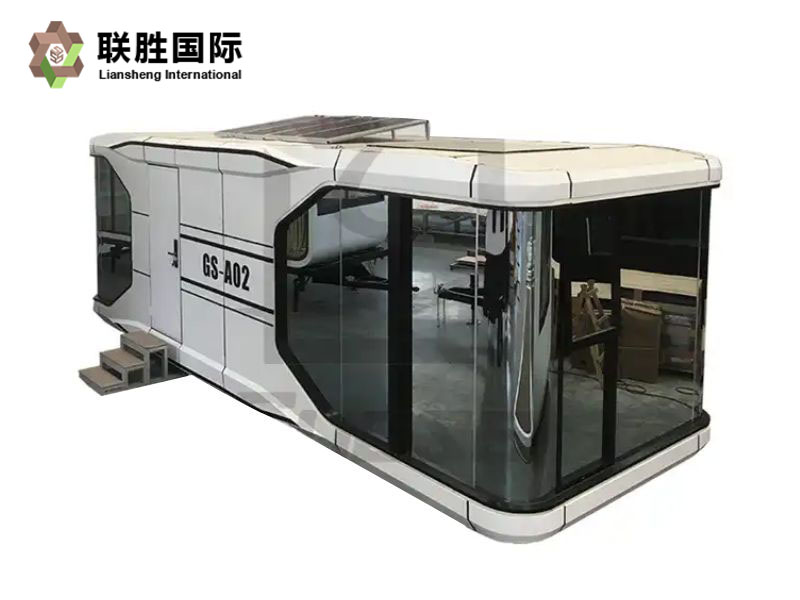 Premium And Luxury Capsule Room