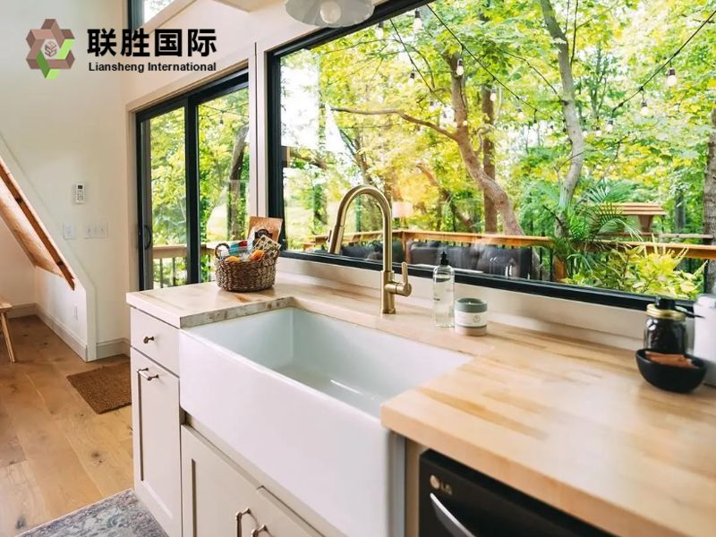 Mobile Portable Toilets Cabin